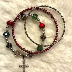 Holiday Christmas bracelet set - bangles and beaded bracelet set, silver